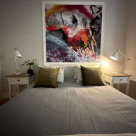 Charming Double With Workspace On Lisbon's Iconic Street 酒店 *